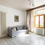 Rose By Quokka 360 - Refined Two-bedroom With Garden 盧加諾