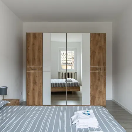 Rose By Quokka 360 - Refined Two-bedroom With Garden Апартаменти *