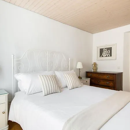 Rose By Quokka 360 - Refined Two-bedroom With Garden * Лугано