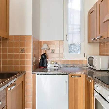 Apartment Rose By Quokka 360 - Refined Two-bedroom With Garden *