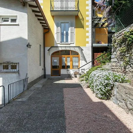 Rose By Quokka 360 - Refined Two-bedroom With Garden