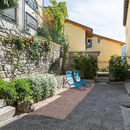 Rose By Quokka 360 - Refined Two-bedroom With Garden Апартаменти *