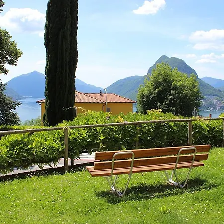 Rose By Quokka 360 - Refined Two-bedroom With Garden *