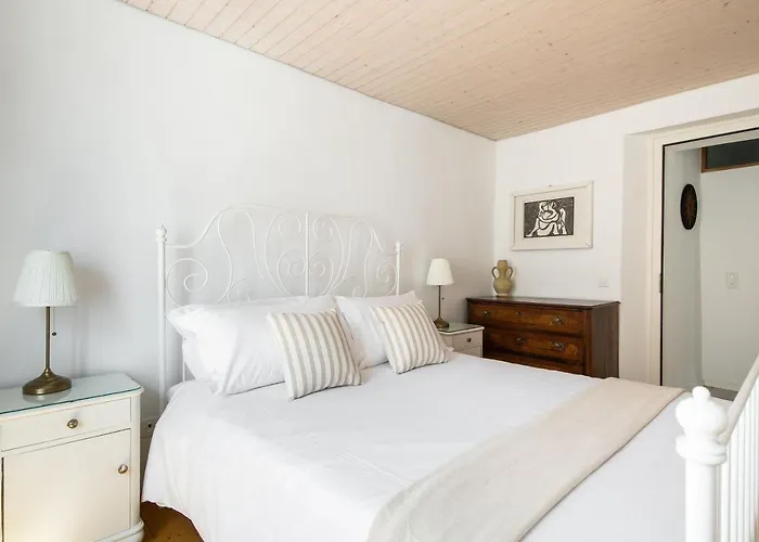 Rose By Quokka 360 - Refined Two-bedroom With Garden * Lugano