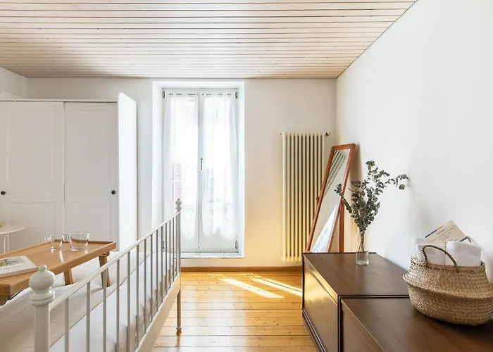 Rose By Quokka 360 - Refined Two-bedroom With Garden Lugano