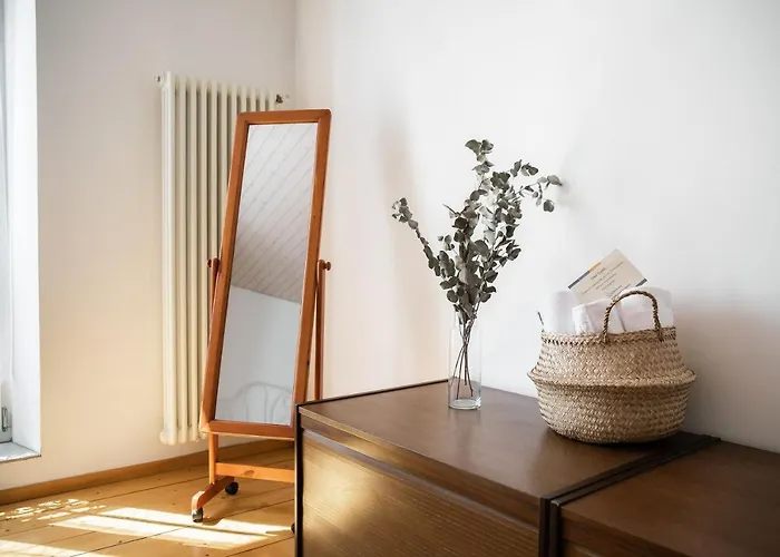 Rose By Quokka 360 - Refined Two-bedroom With Garden * Lugano