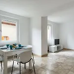アパート Rose By Quokka 360 - Refined Two-bedroom With Garden *